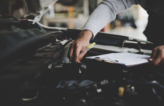 八王子で乗用車をはじめ幅広い車の修理のご依頼を承ってきた実績があります